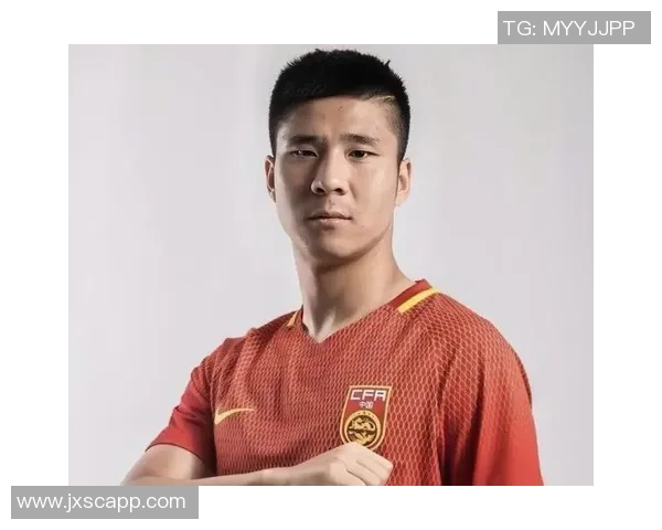 银幕上的绿茵传奇：那些在电影中闪耀的足球明星们